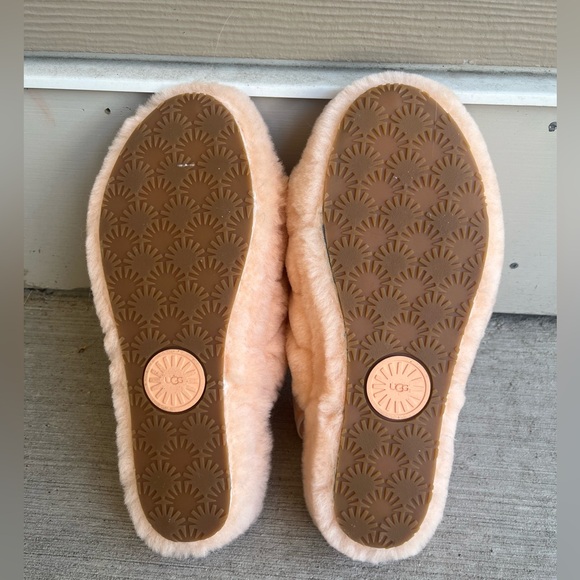UGG Fluff Yeah Slippers, Peach, Size 8, platform - Picture 5 of 5